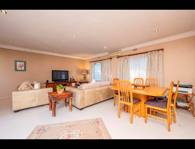 4 BEDROOM HOUSE FOR SALE IN DE TIJGER